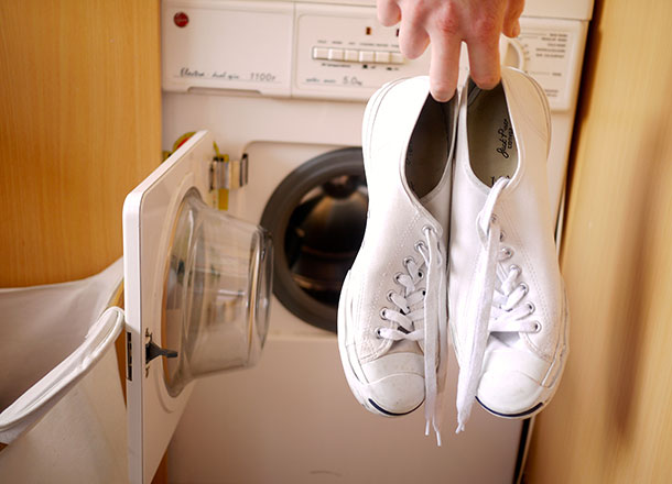 Comment laver ses chaussures en machine ?